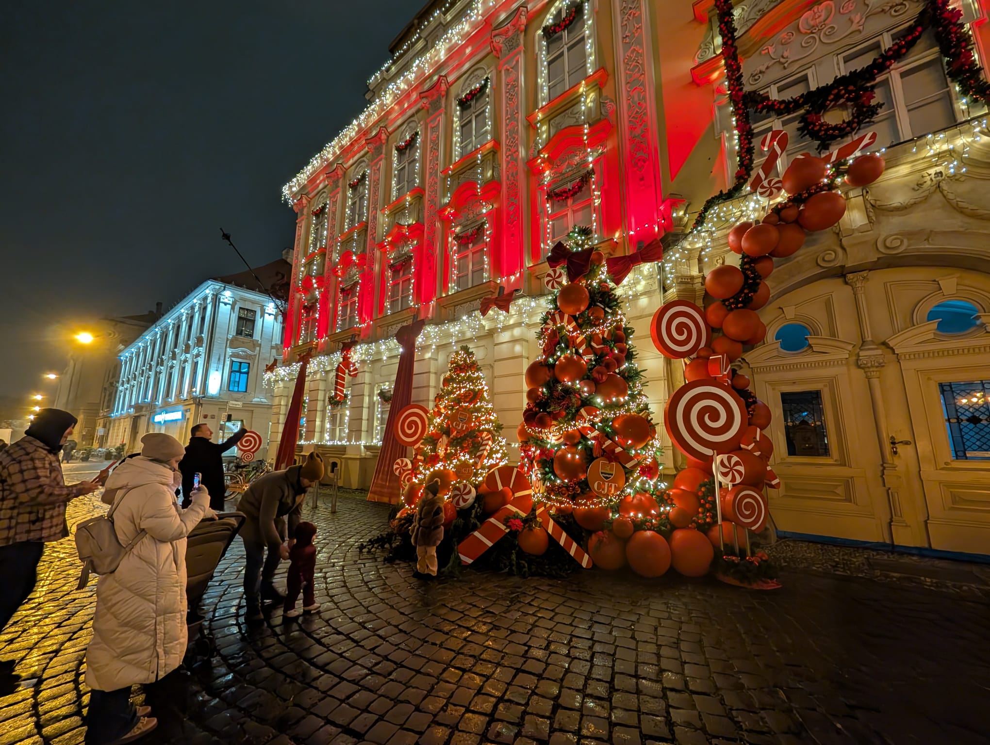 Iluminat festiv Muzeul de Artă Timișoara