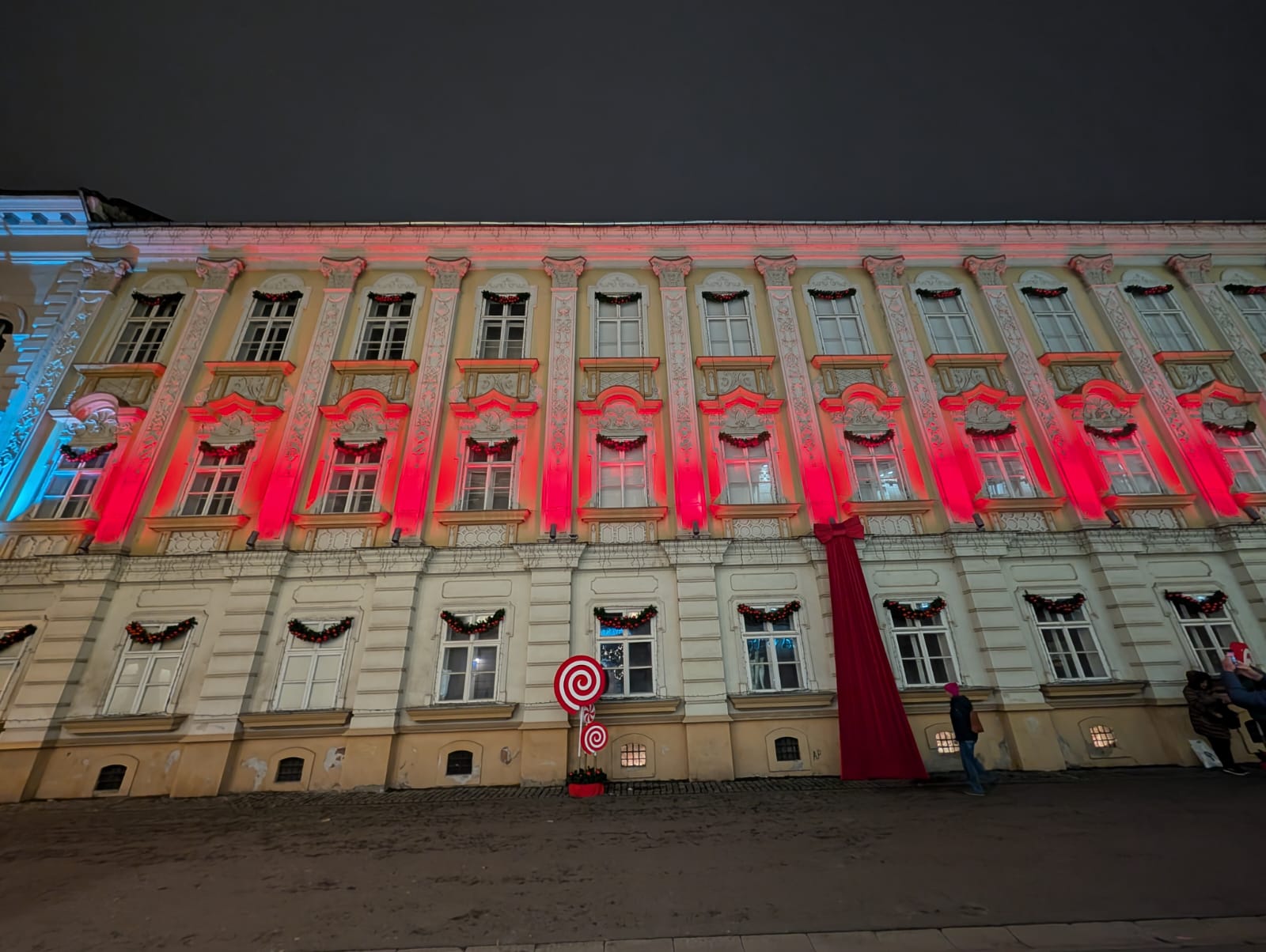 Iluminat festiv Muzeul de Artă Timișoara