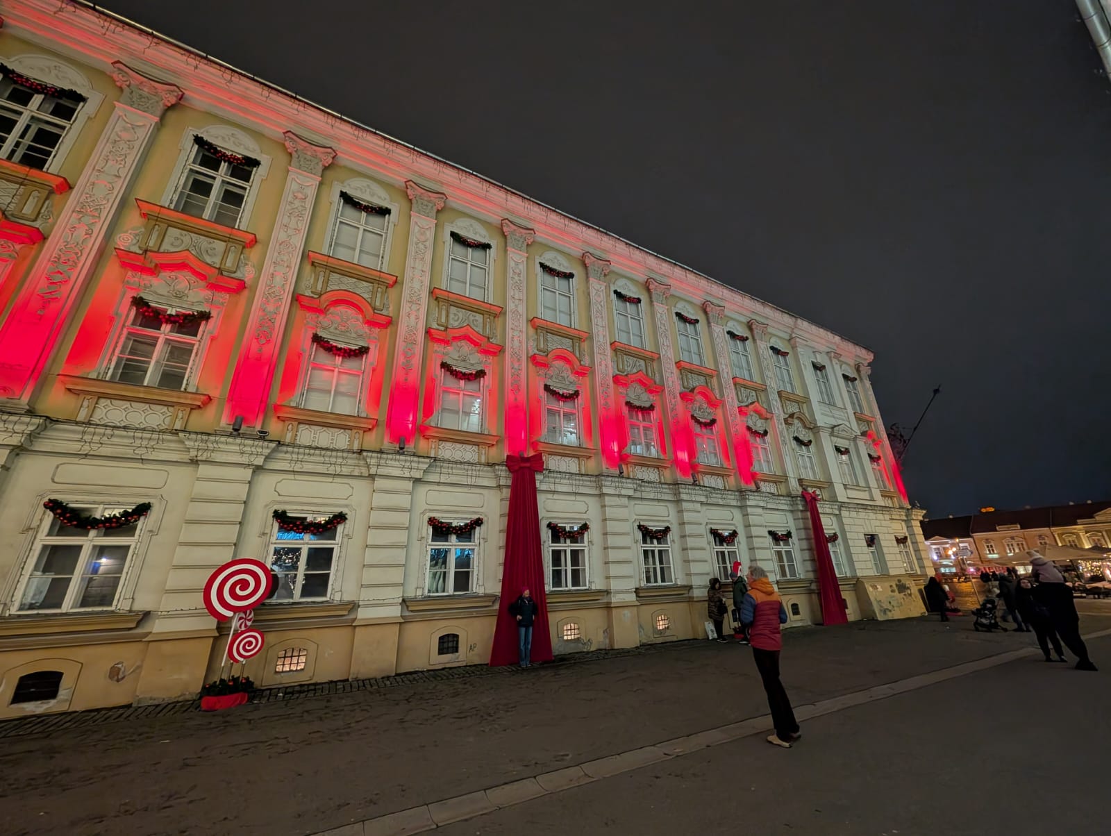 Iluminat festiv Muzeul de Artă Timișoara