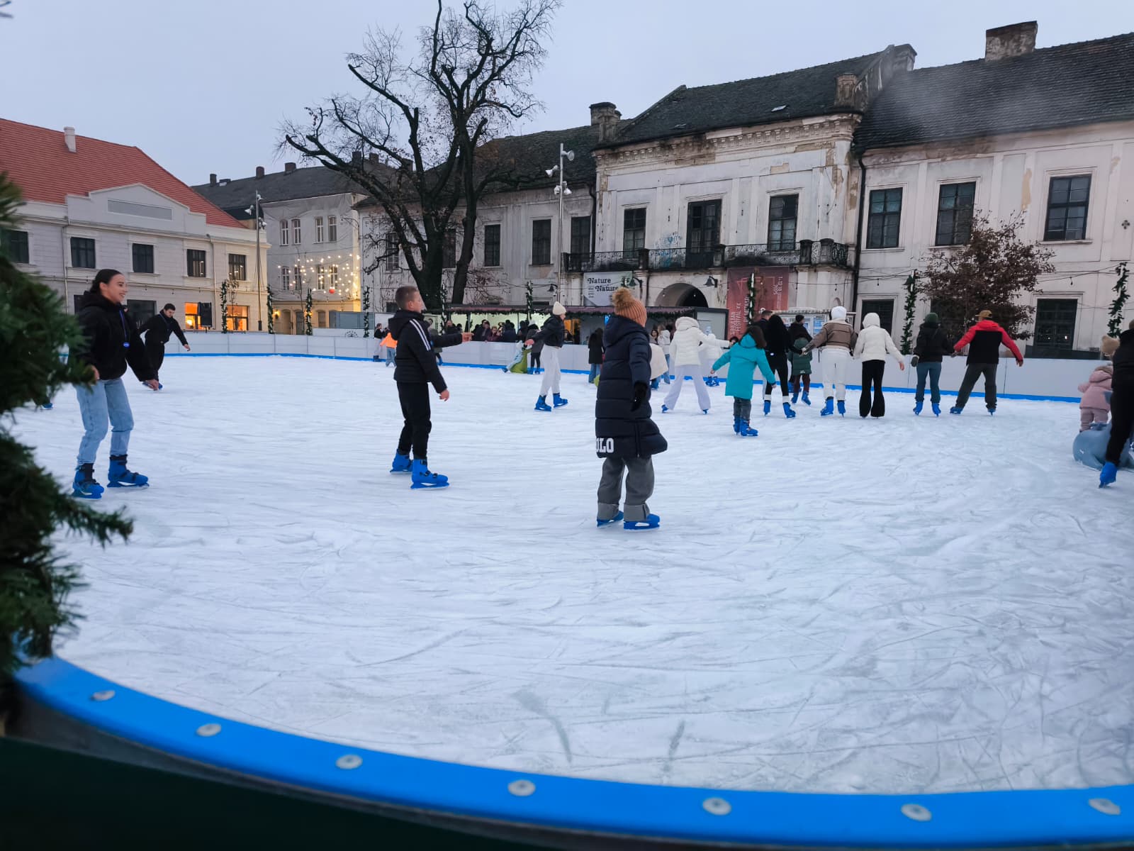 targcraciun 2026 (4) patinoar
