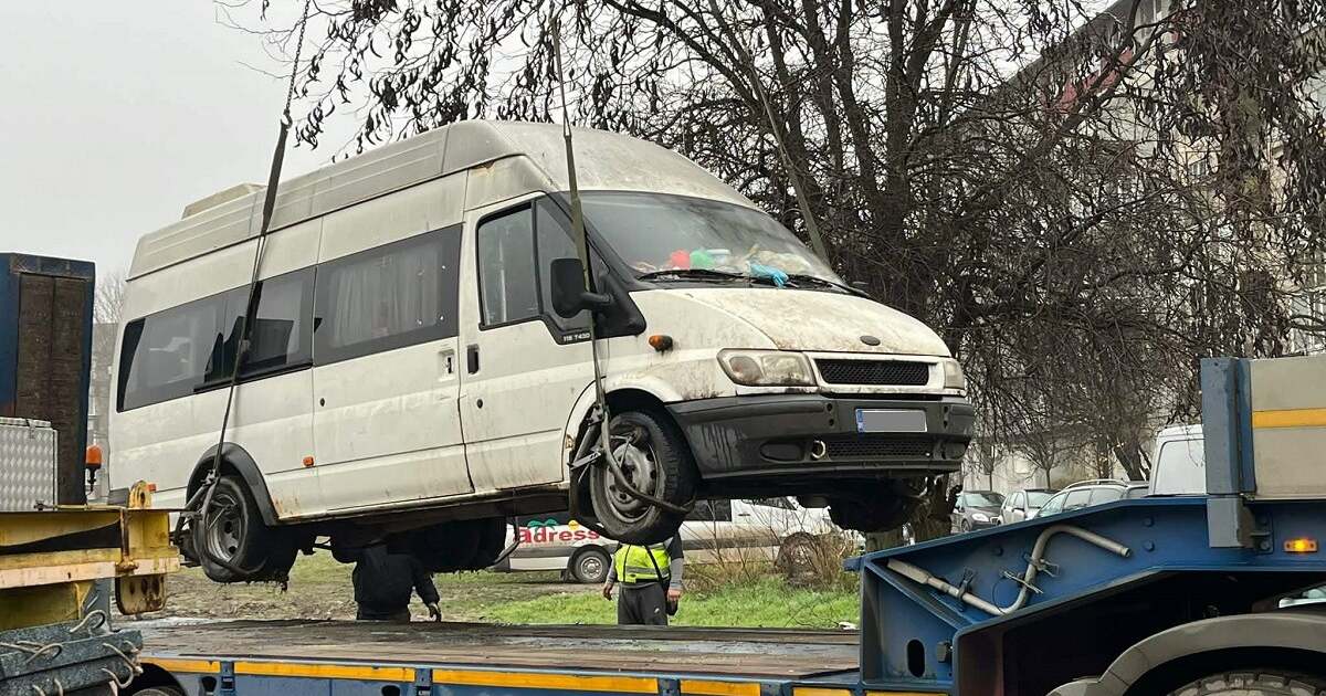 Timișoara curăță străzile: mii de mașini abandonate, peste 2.000 ridicate! Timișoara curăță străzile: mii de mașini abandonate, peste 2.000 ridicate!