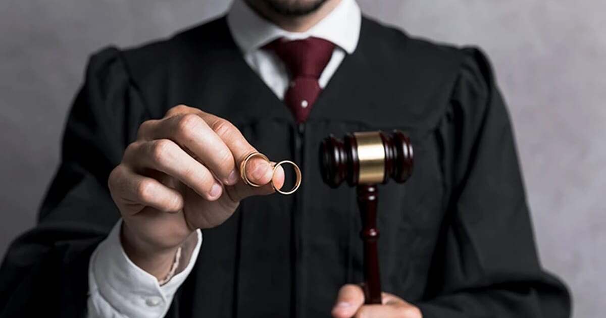 Divorțul cu un străin: Rolul esențial al avocatului, explicat de Burlacu Mihail