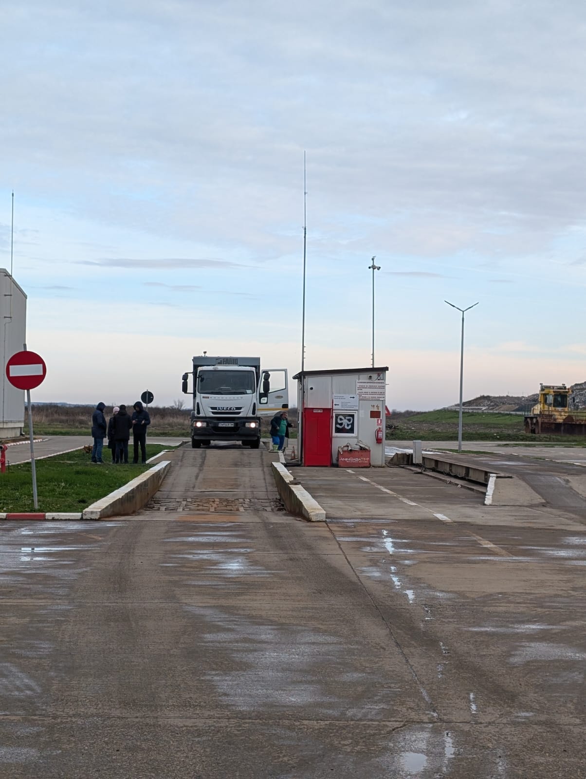 WhatsApp Image 2025-12-04 at 12.29.43