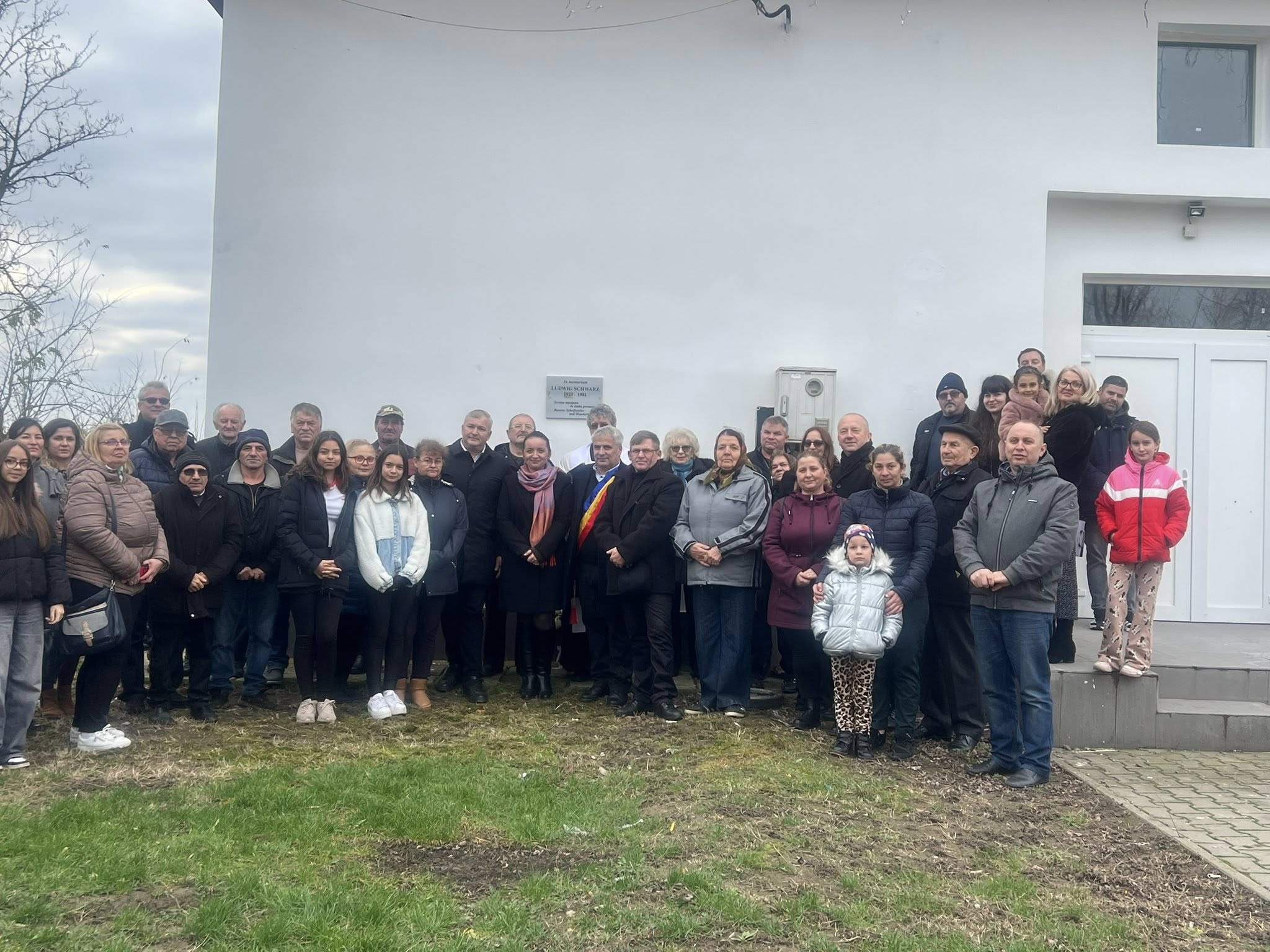 centenar schwarz la dolat (31)