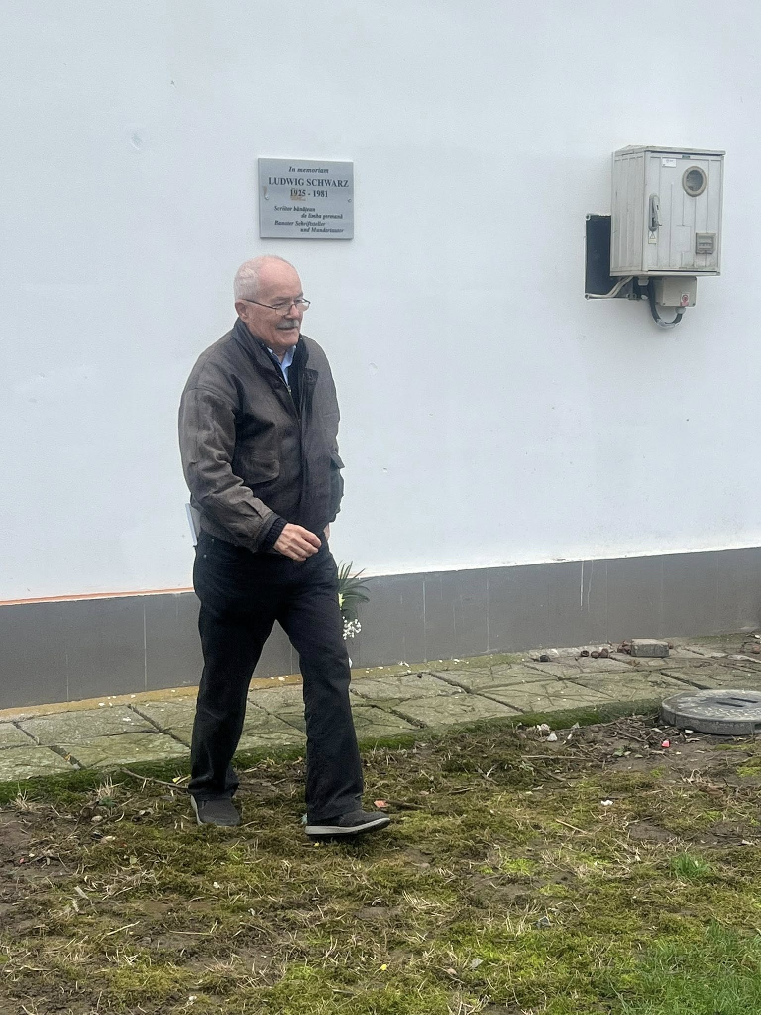 centenar schwarz la dolat (33)