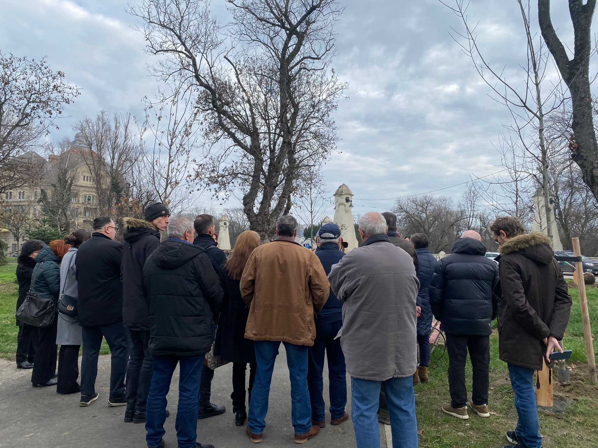 plantare arbori in memoria eroilor de la revolutie (26)