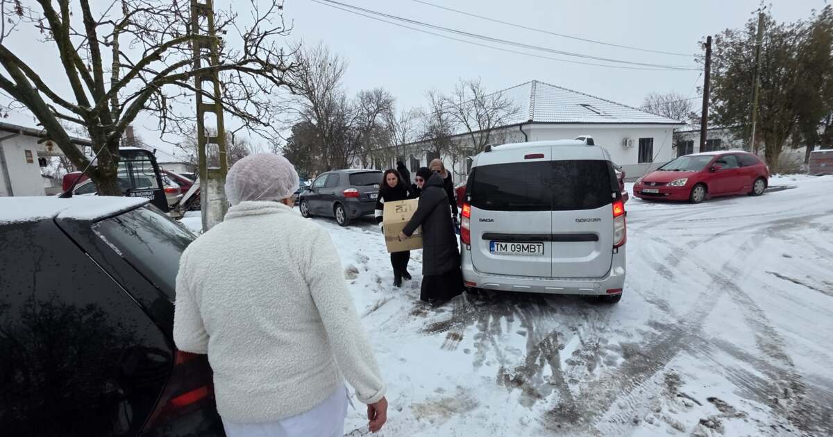 Mitropolitul Banatului a sărbătorit onomastica la Spitalul de Psihiatrie Jebel cu daruri pentru pacienți. Mitropolitul Banatului a sărbătorit onomastica la Spitalul de Psihiatrie Jebel cu daruri pentru pacienți.