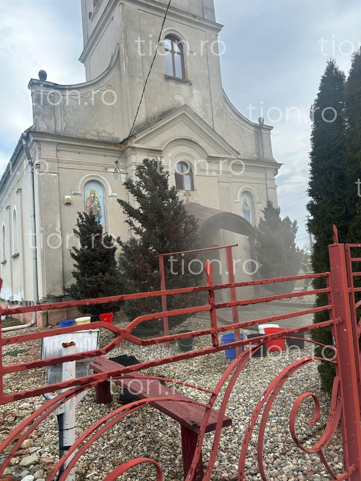 incendiu biserica sacosu mare
