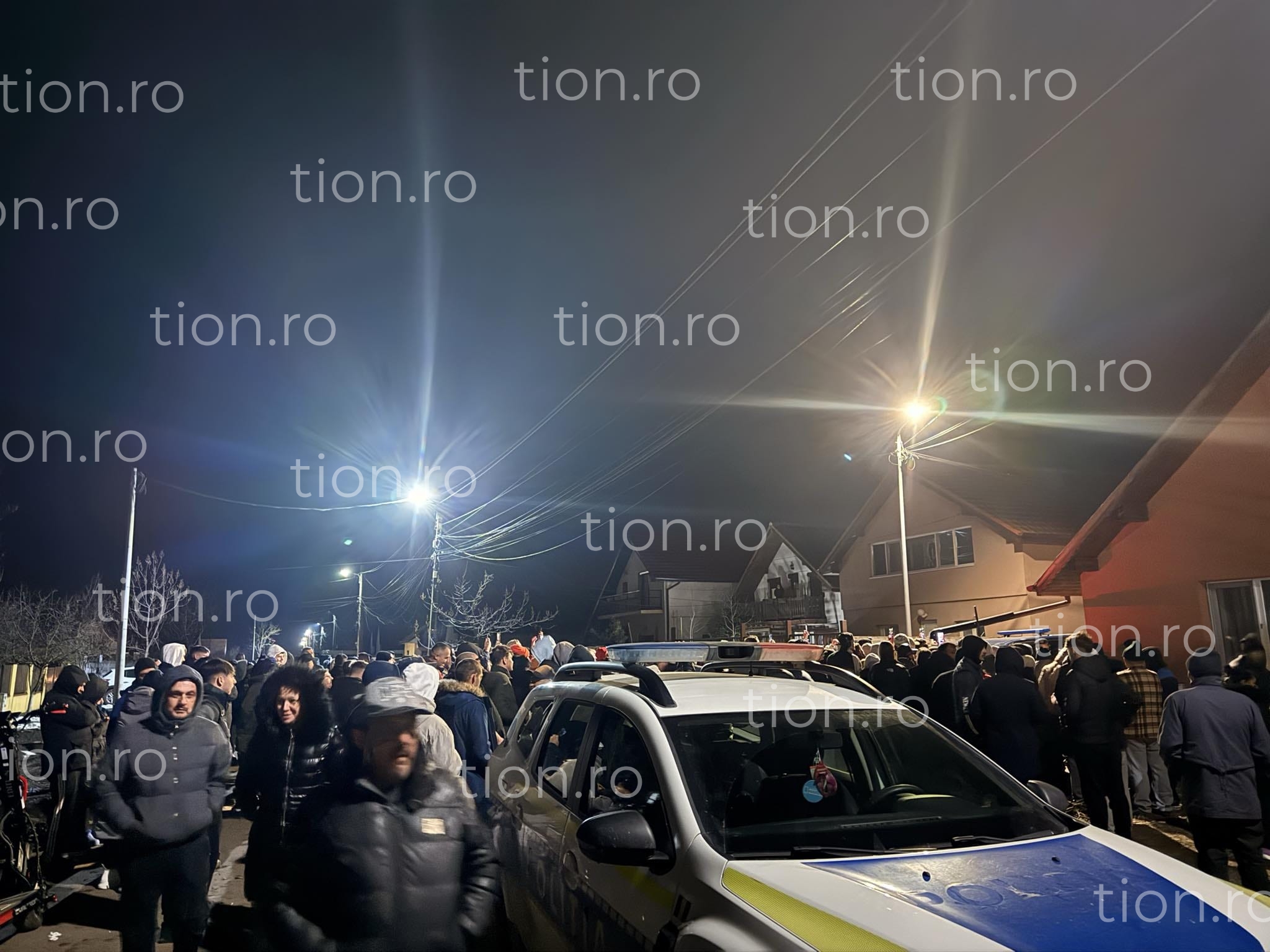 protest spontan sanmihaiu roman (2)