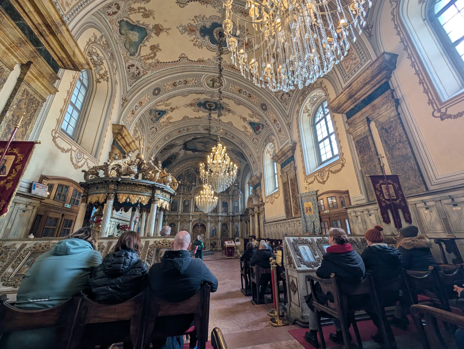 biserica ortodoxa sarba piata unirii (1)