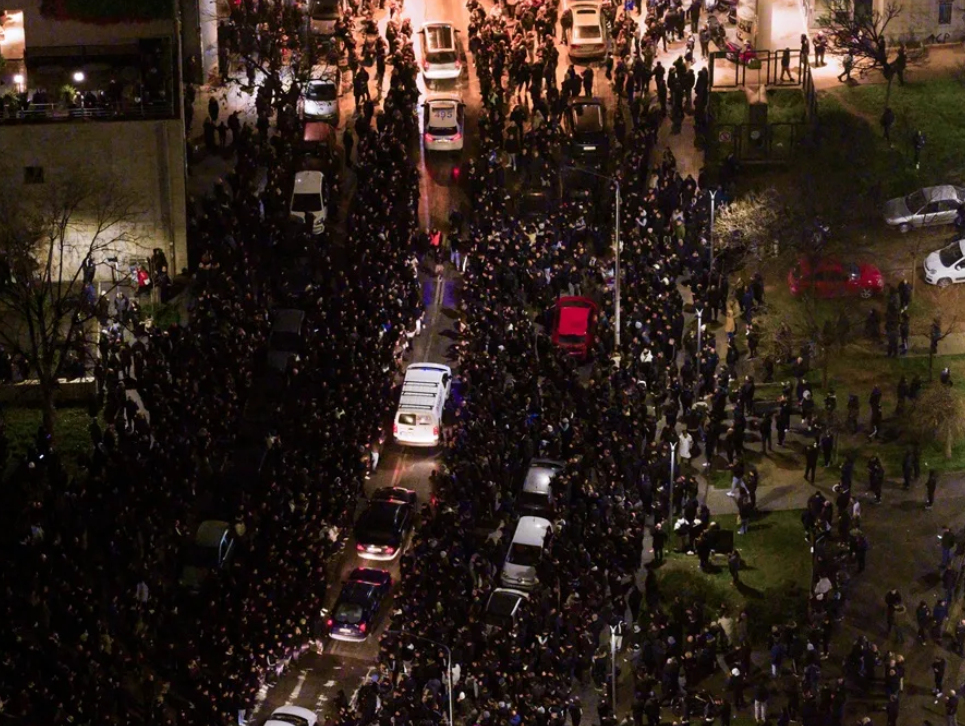 Doliu la Salonic (3)