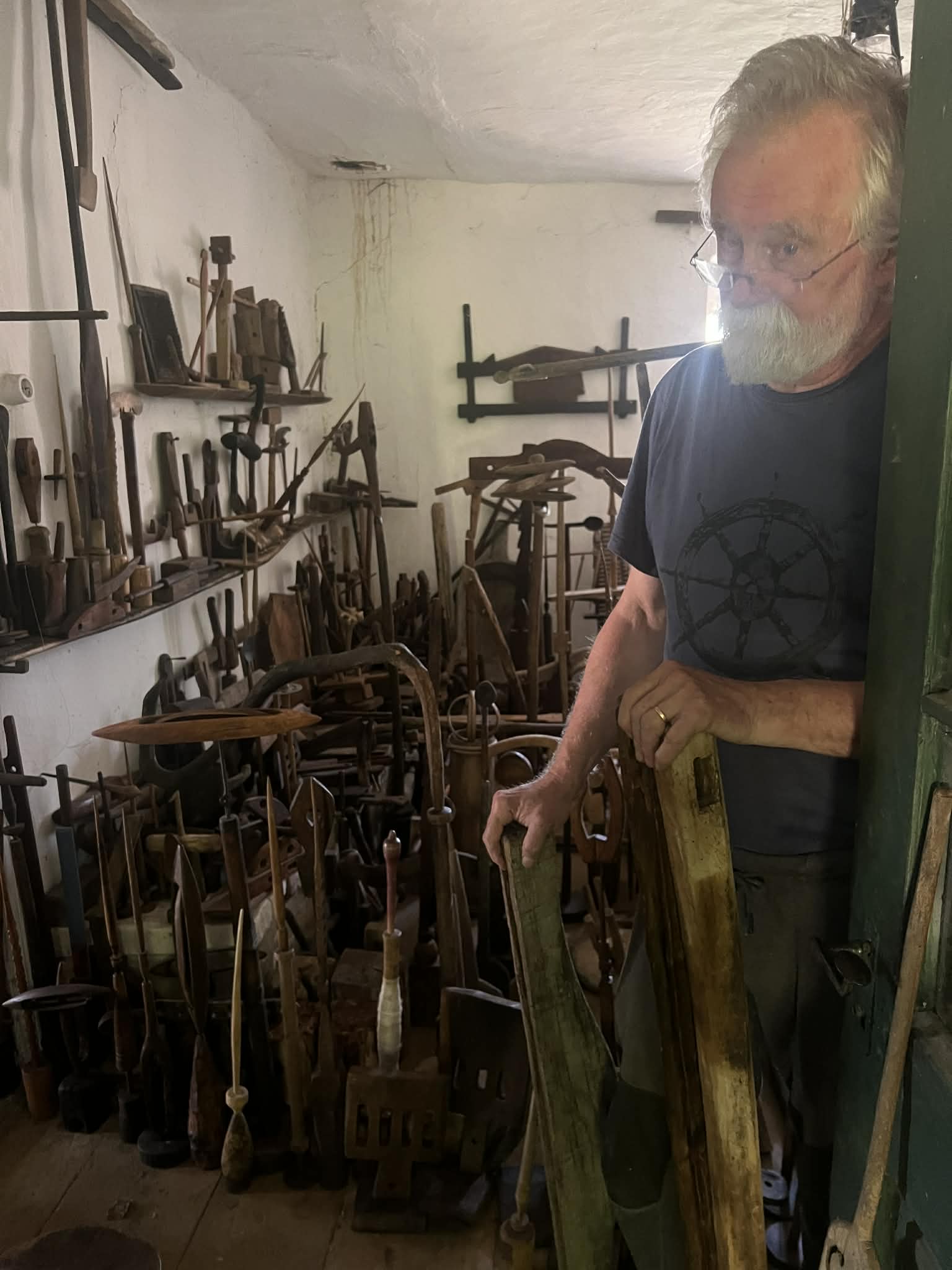 bea982bb-70c8-4c22-a17c-d7e8216f25f7