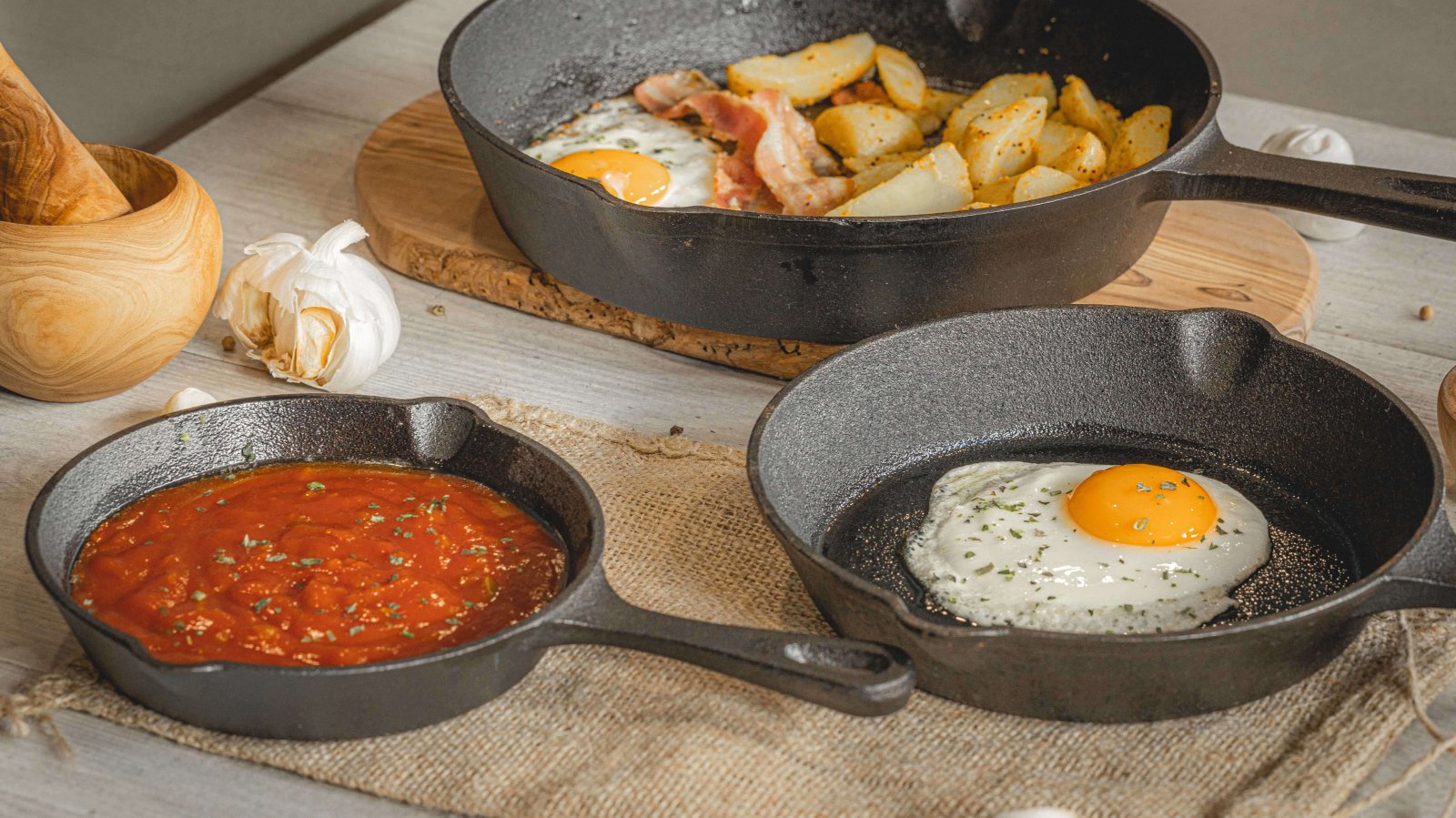 set-de-tigaie-din-fonta-din-3-piese-jay-hill-960724