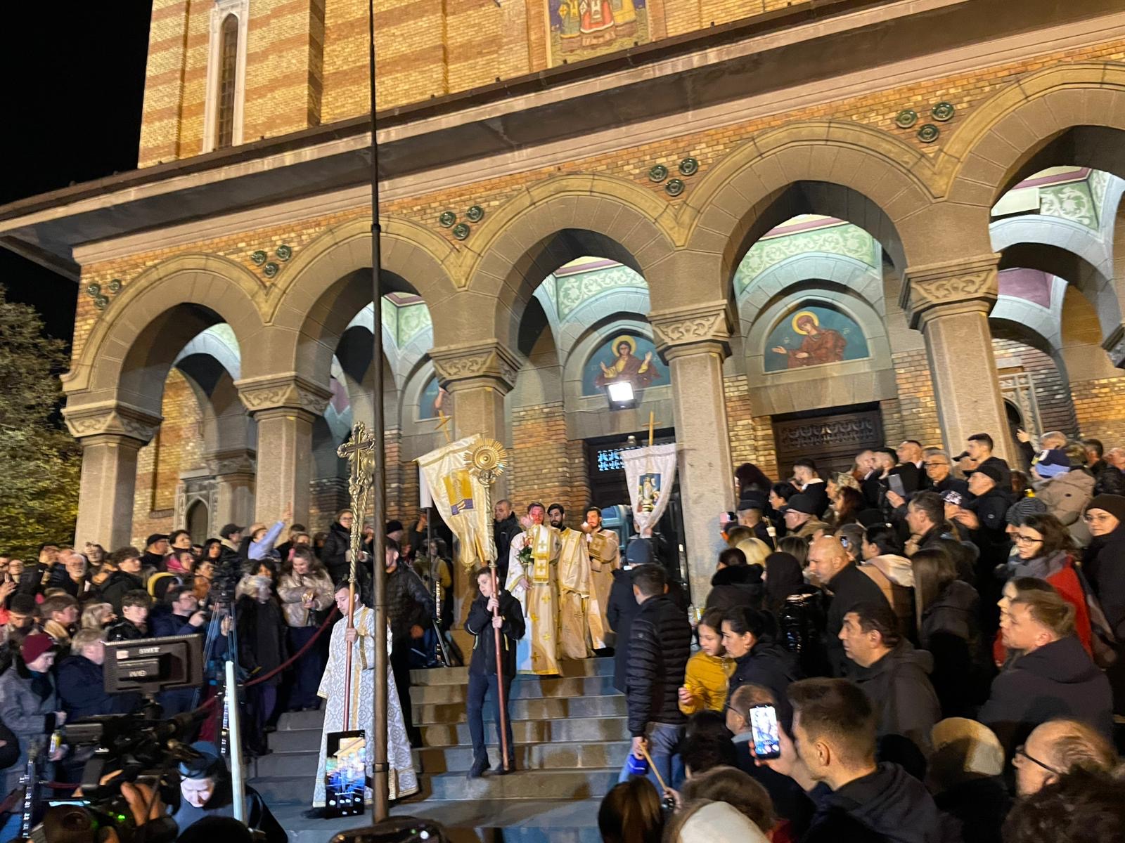 90309e07-f800-4be1-a600-72e0ec397d85