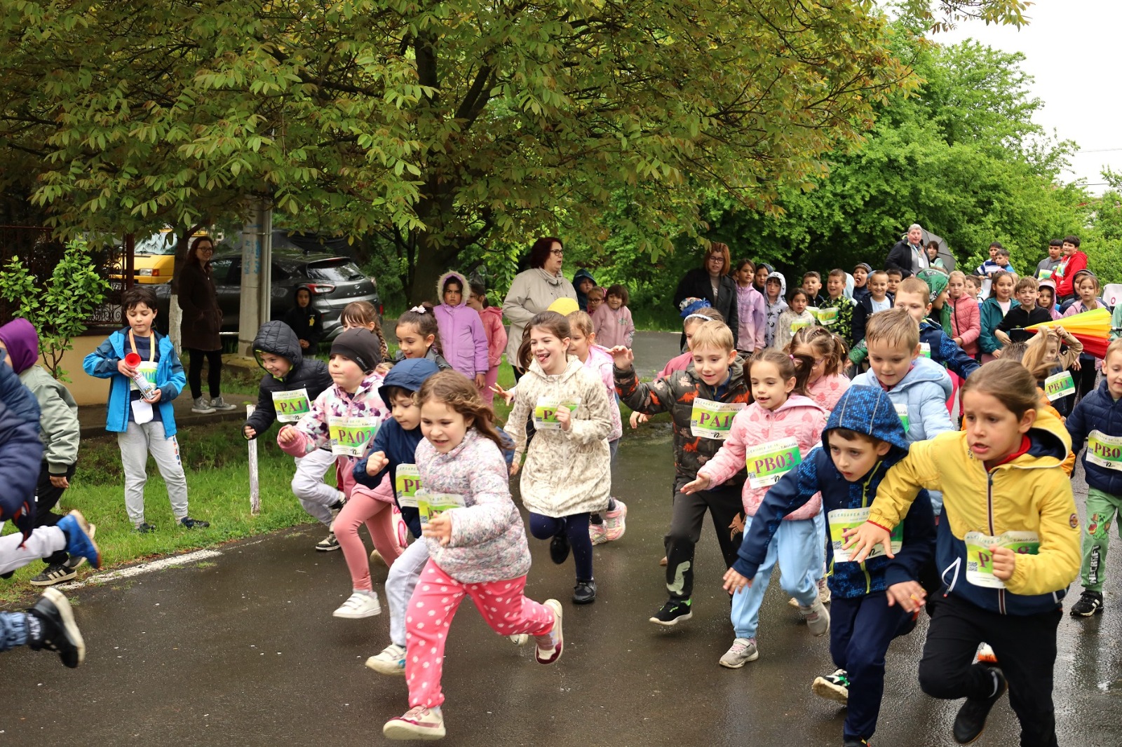 alergare copii ciarda rosie manusarul (3)