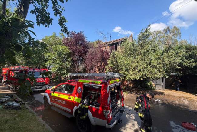 Poza pentru articolul Explozie în timpul unui incendiu la o casă din Timișoara