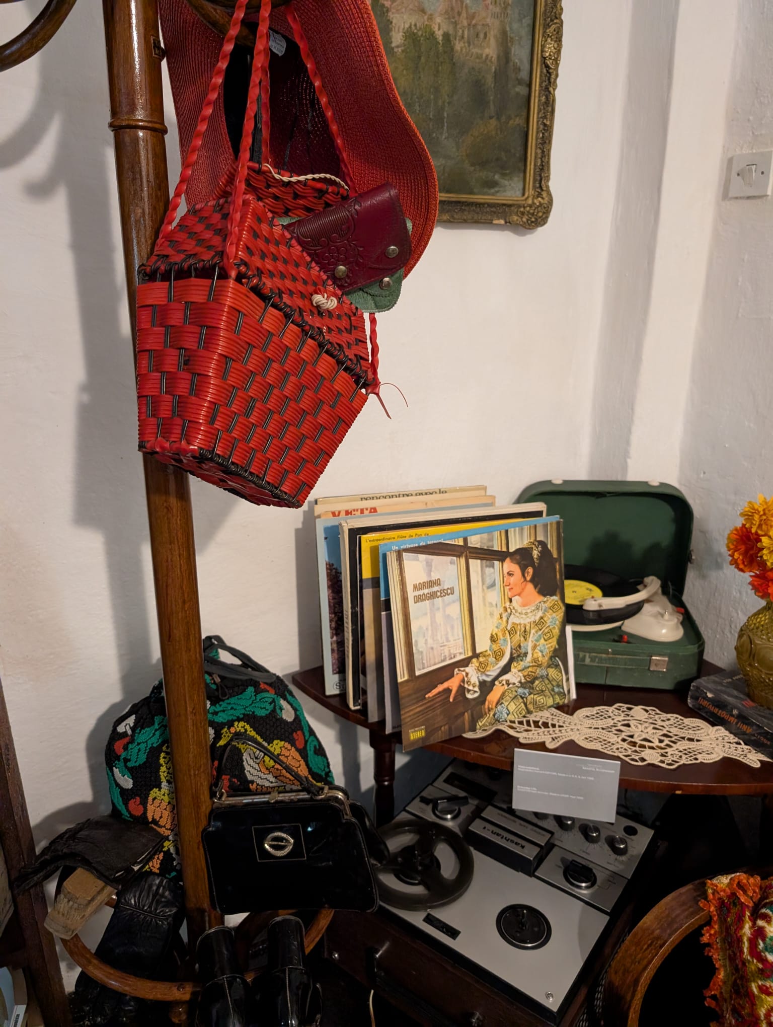 expo comunism casa comunista muzeul satului (1)