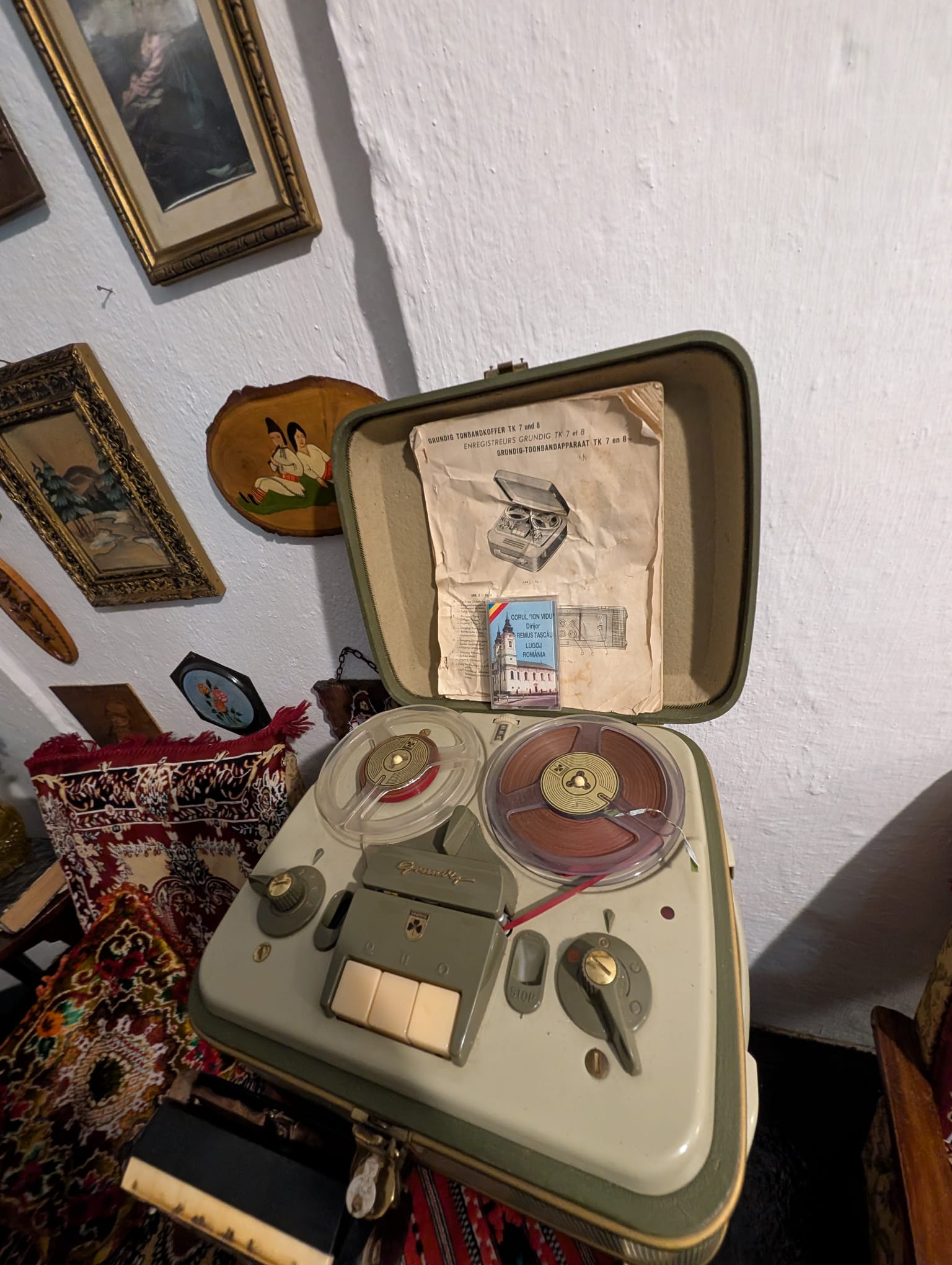 expo comunism casa comunista muzeul satului (14)