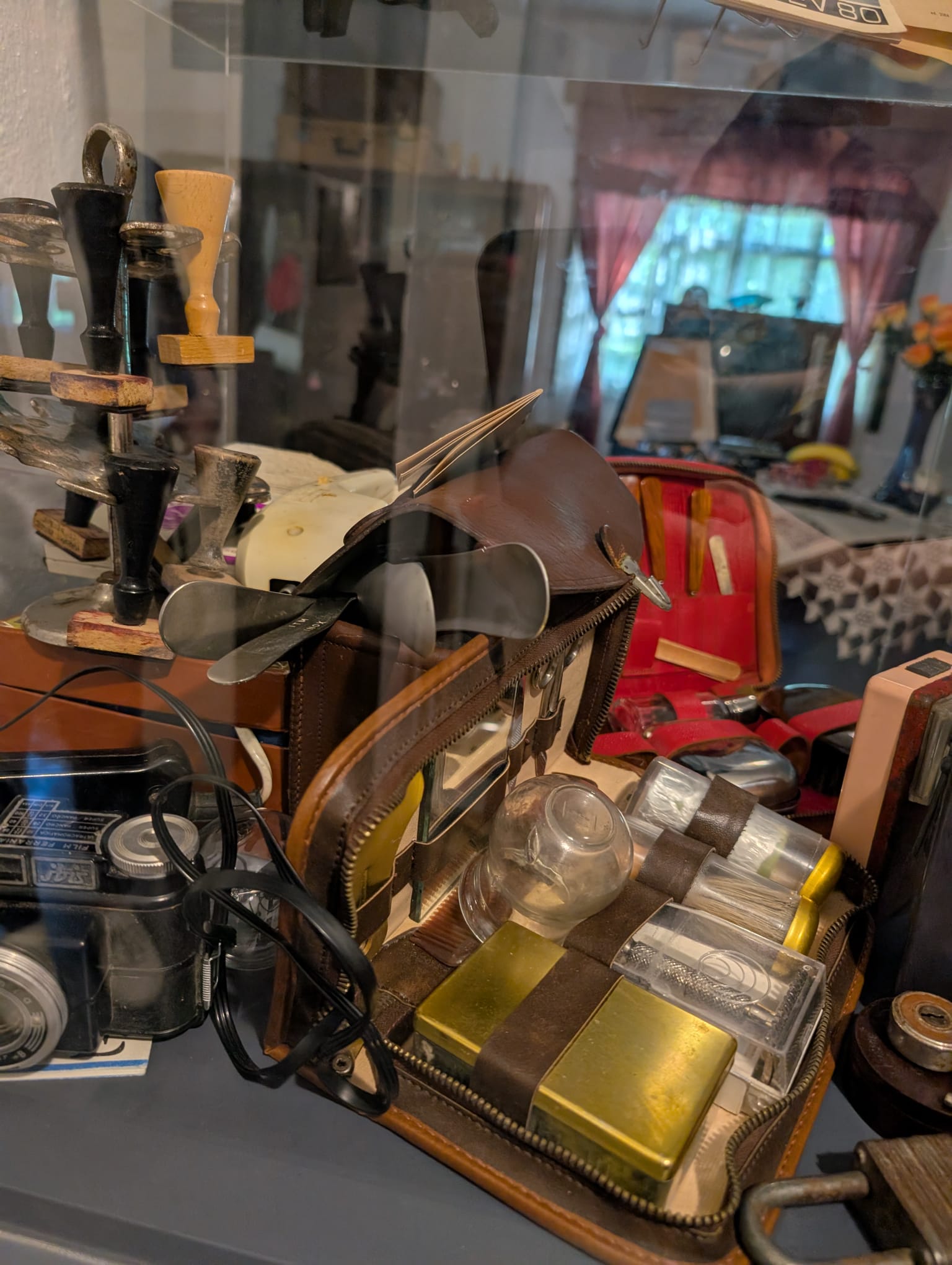 expo comunism casa comunista muzeul satului (32)