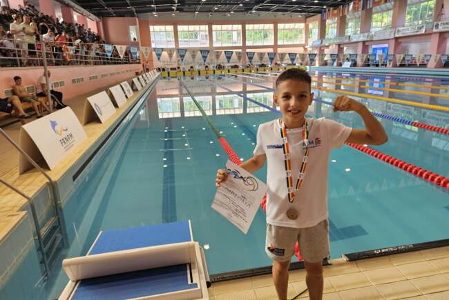 Poza pentru articolul VIDEO. Medalie de bronz la Campionatul Național de Înot pentru un elev din Timișoara