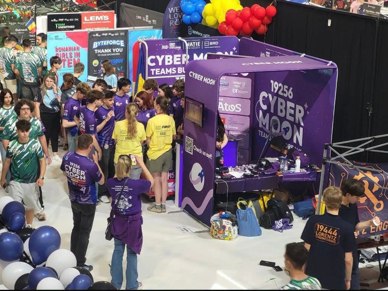 CyberMoon (2)