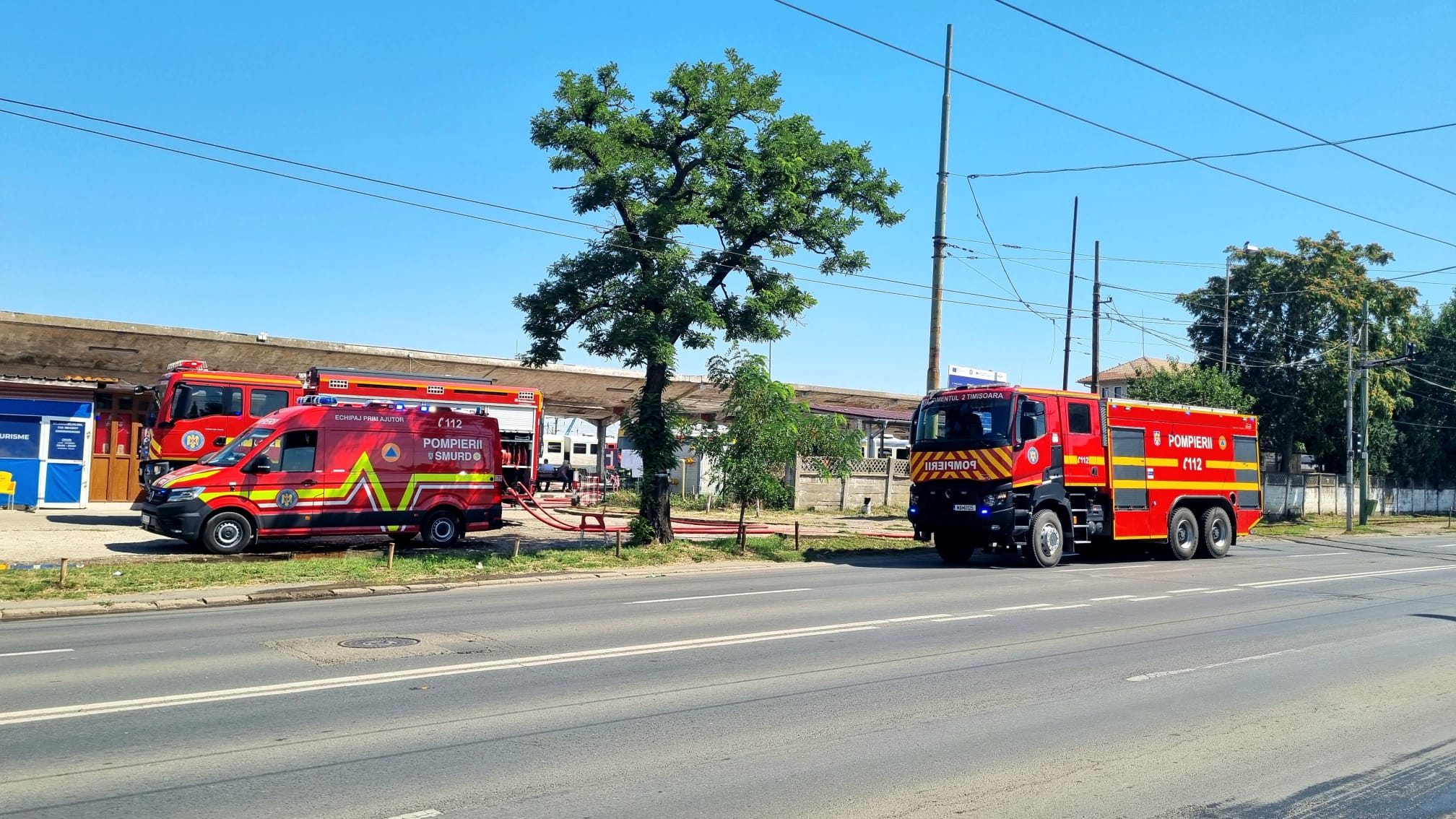 Incendiu la un tren în Gara de Nord din Timișoara. Pompierii au intervenit de urgență