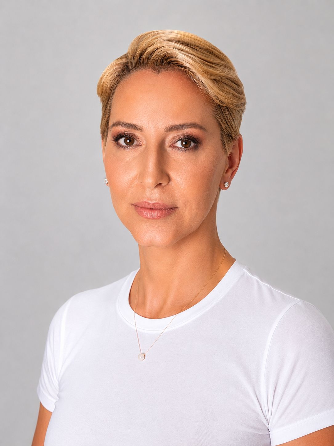 Francisca Hoca Virag (10)