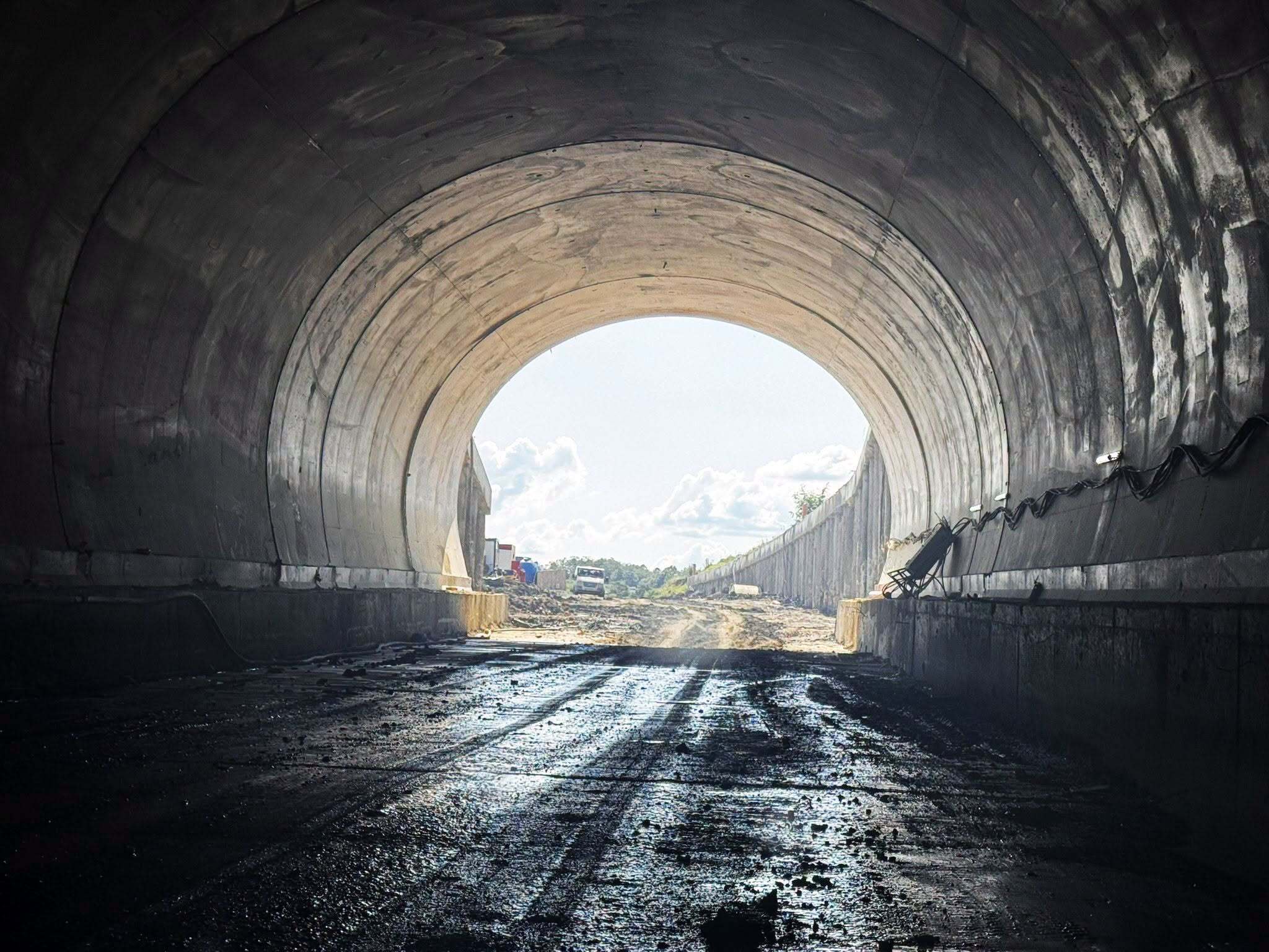 lucrari tuneluri A1 margina Holdea (7)