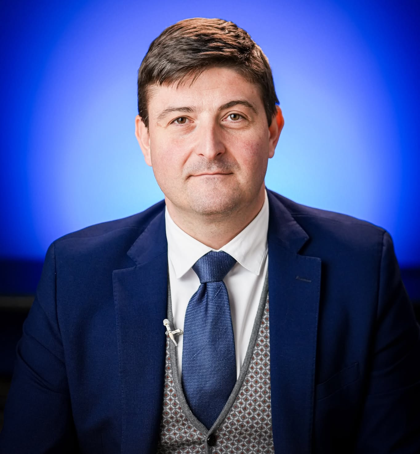 Proiectul AEP privind partidele politice, „o măgărie de lege inițiată de un PSD-ist sadea”, spune un deputat USR