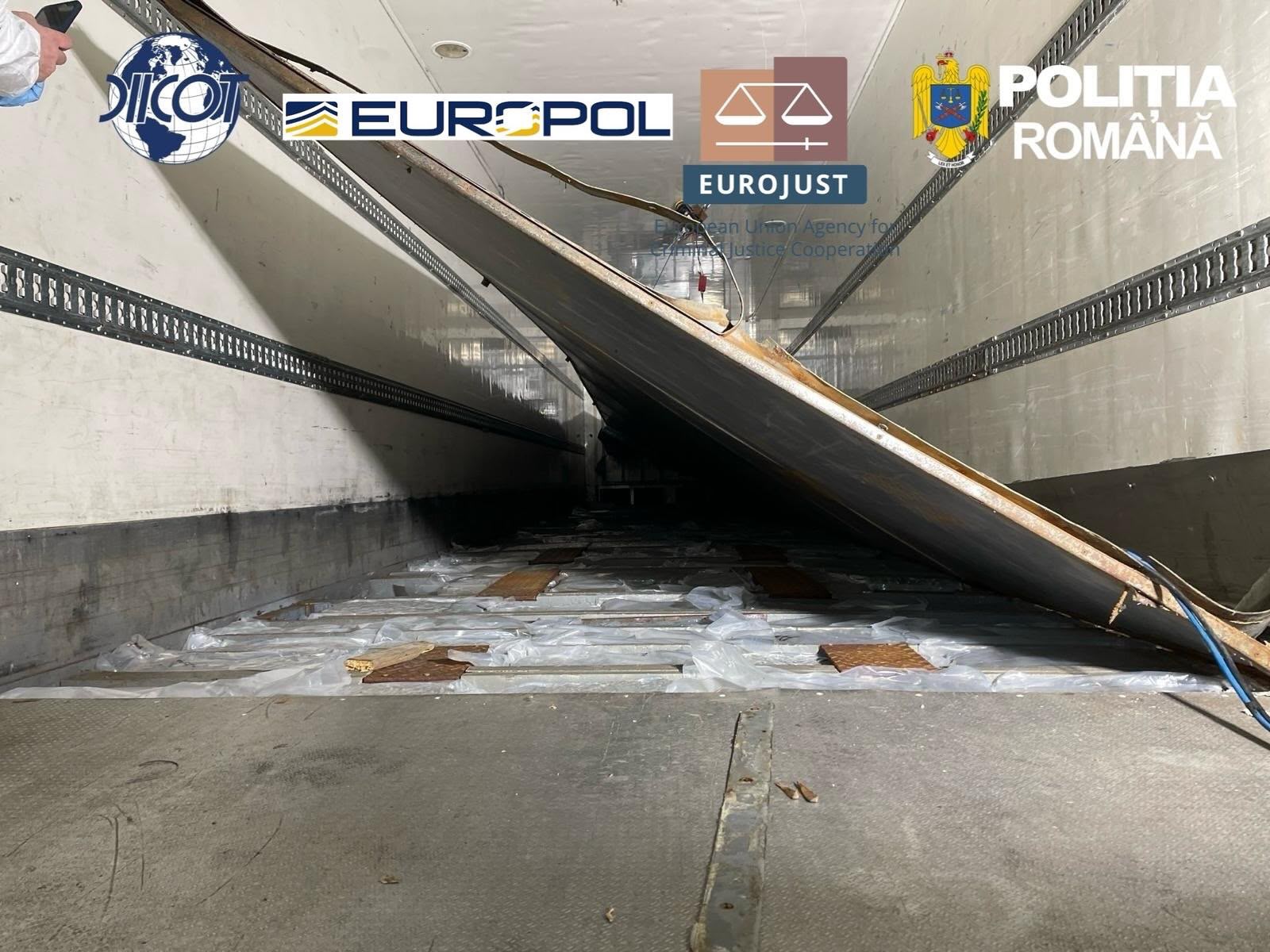 retea trafic de droguri (3)