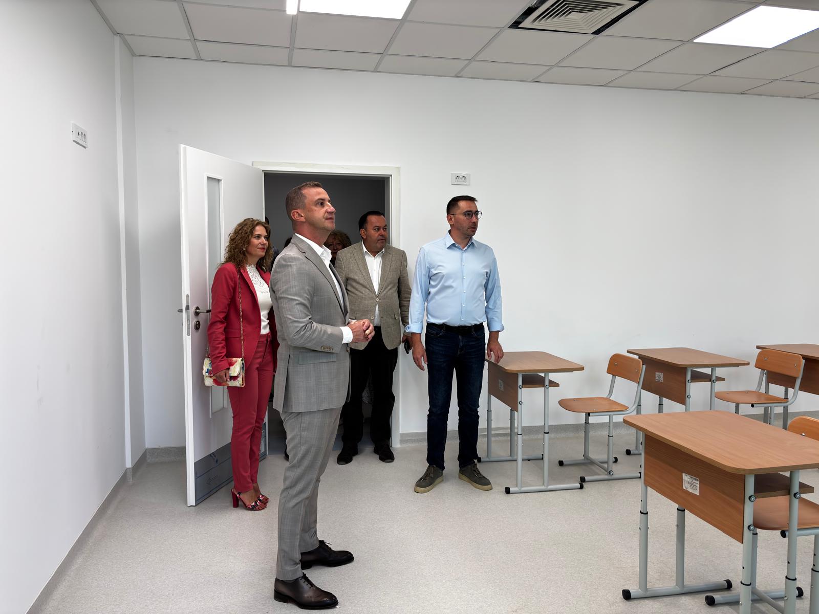 Centru Școlar pentru Educație Incluzivă „Dumitru Ciumăgeanu” din Giroc