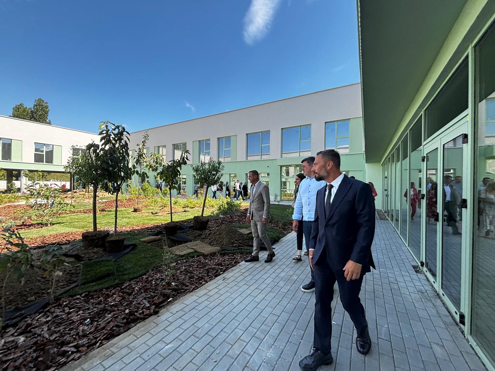 Centru Școlar pentru Educație Incluzivă „Dumitru Ciumăgeanu” din Giroc