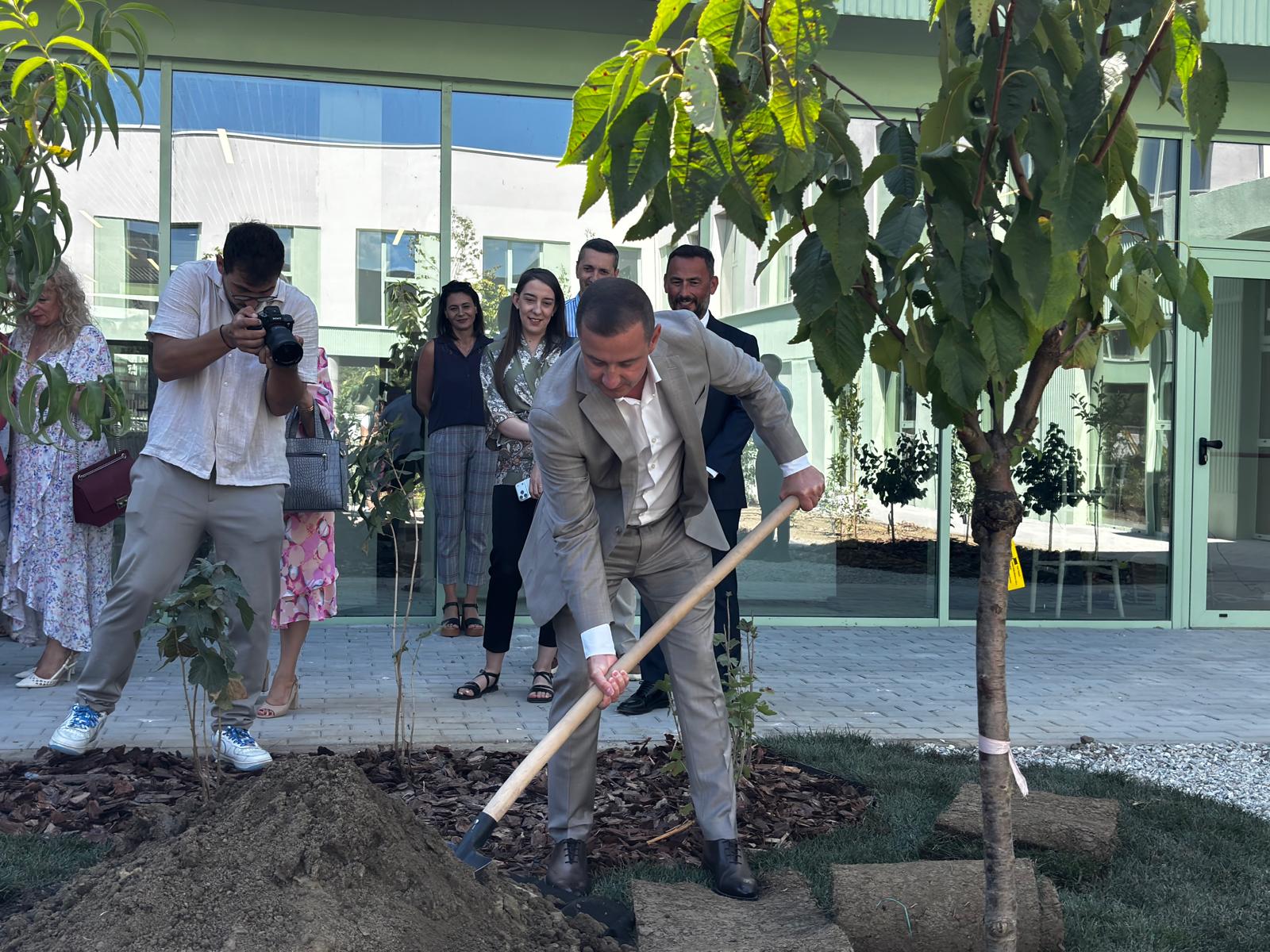 Centru Școlar pentru Educație Incluzivă „Dumitru Ciumăgeanu” din Giroc