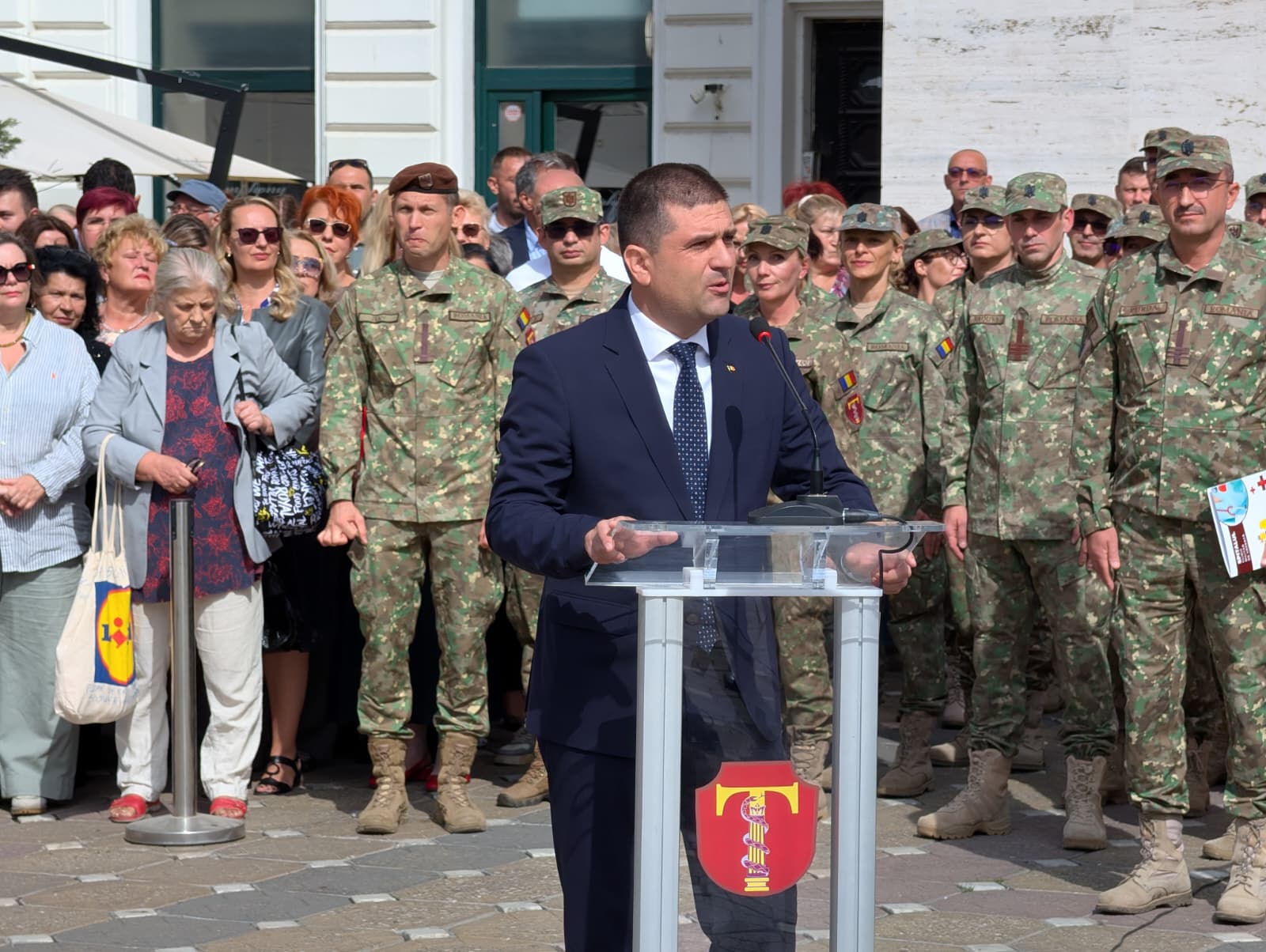 radu miruta la timisoara ceremonie primire drapel spitalul militar (4)