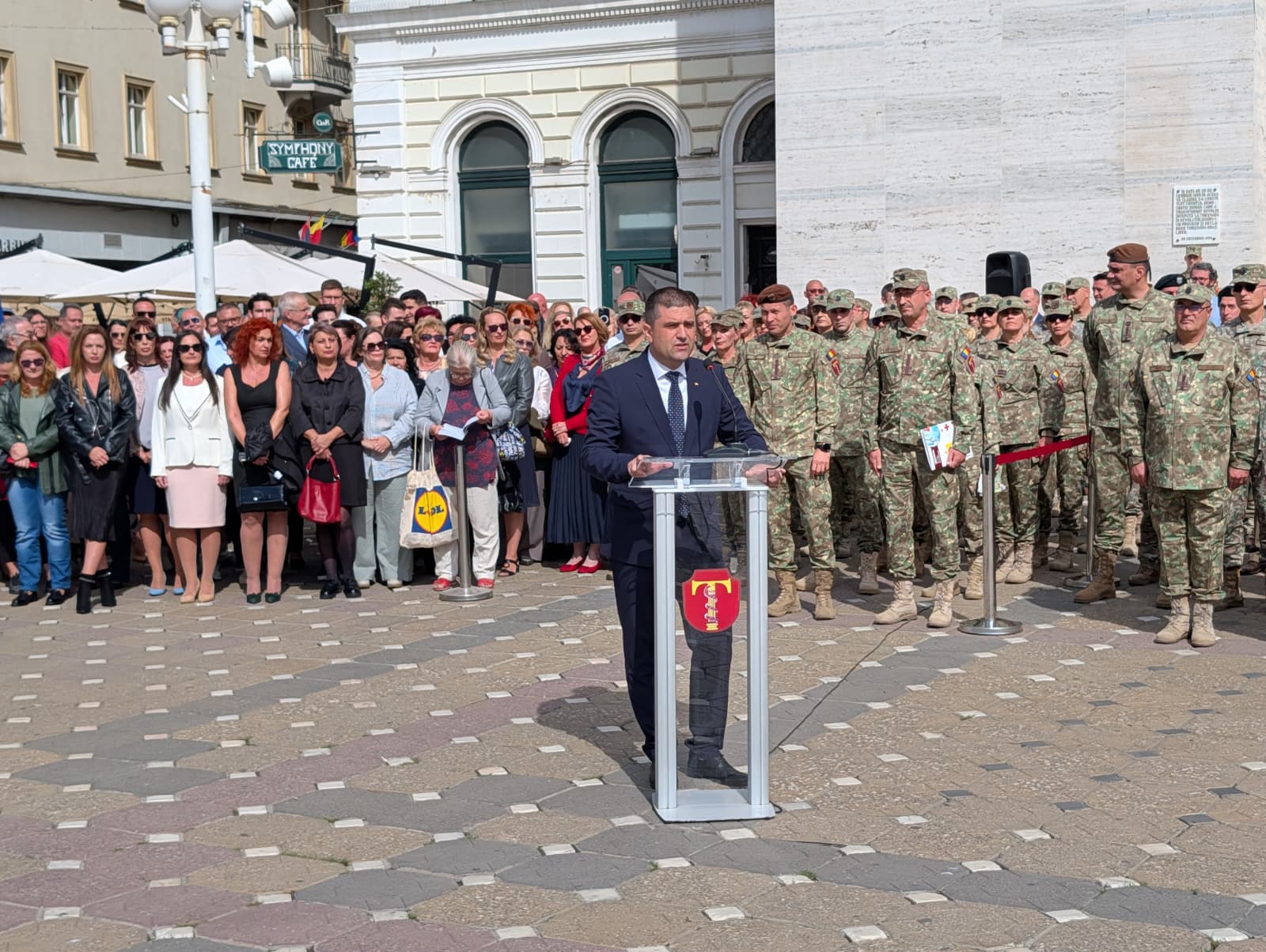 radu miruta la timisoara ceremonie primire drapel spitalul militar (2)