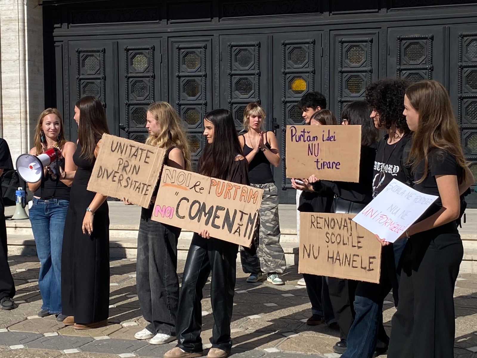 WhatsApp Image 2026-10-02 at 15.28.04